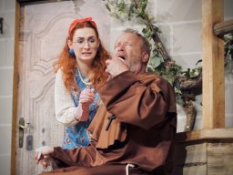 Im Kloster ist der Teufel los